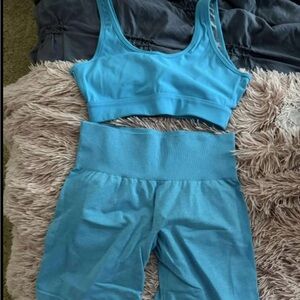 Blue Sports Bra and Leggings Set